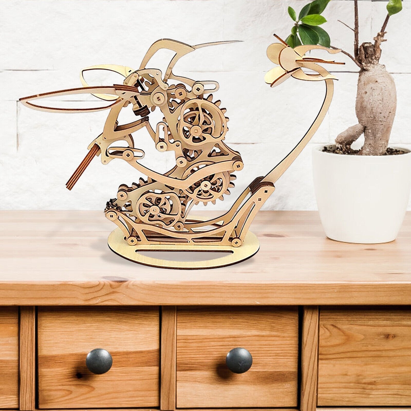 AurenMotion – Ein Kolibri aus Holz, der wirklich fliegt