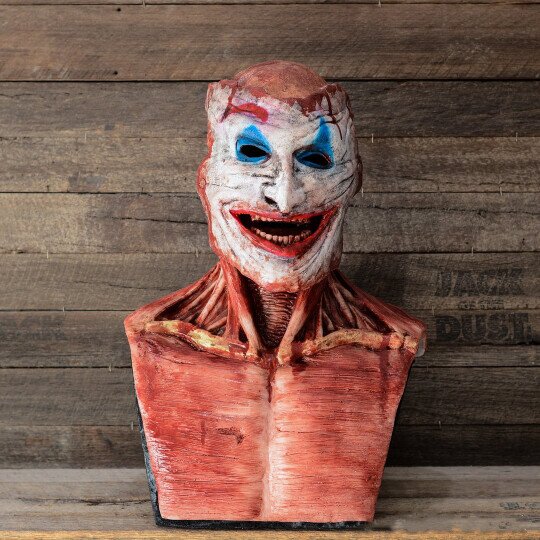 DarkMorph – Die Maske mit bewegtem Kiefer & abnehmbarem Gesicht