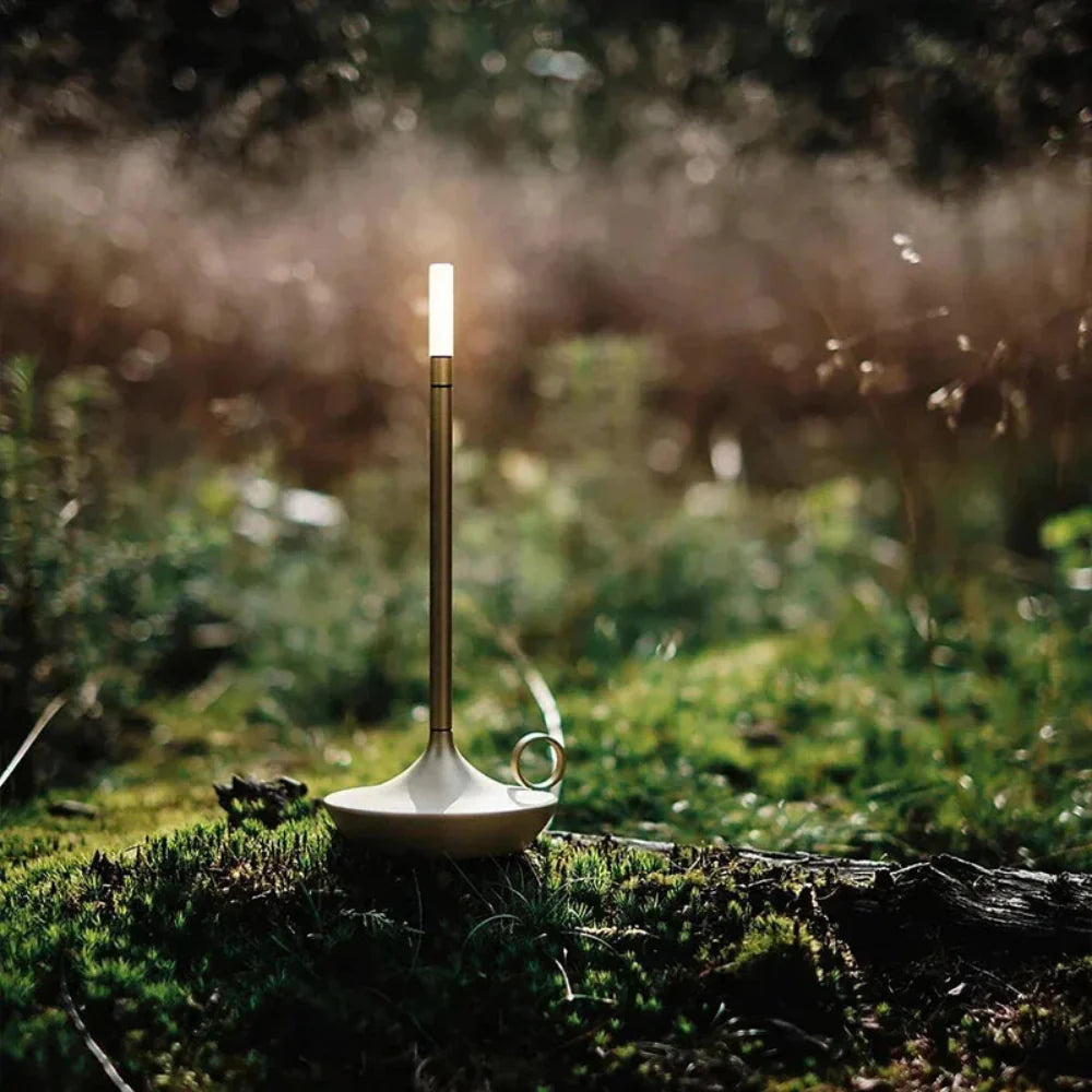 LumiGlow Lantern – Elegantes Licht für jede Gelegenheit