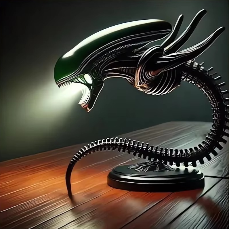 DarkCore Lamp – Dein Schreibtisch wird zum Horror-Highlight