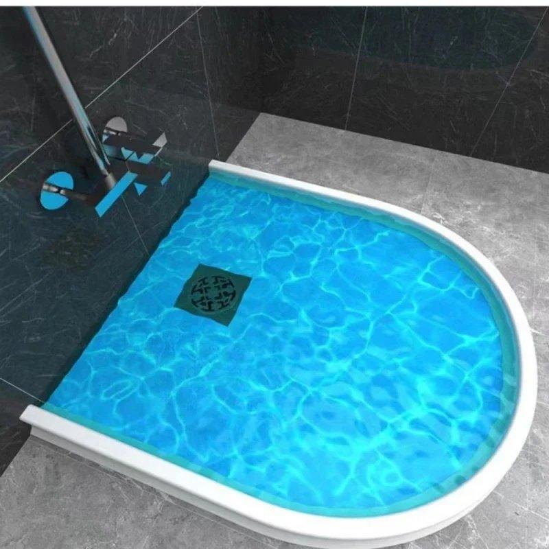 AquaShield™ – Deine unsichtbare Wasserbarriere für ein trockenes Bad