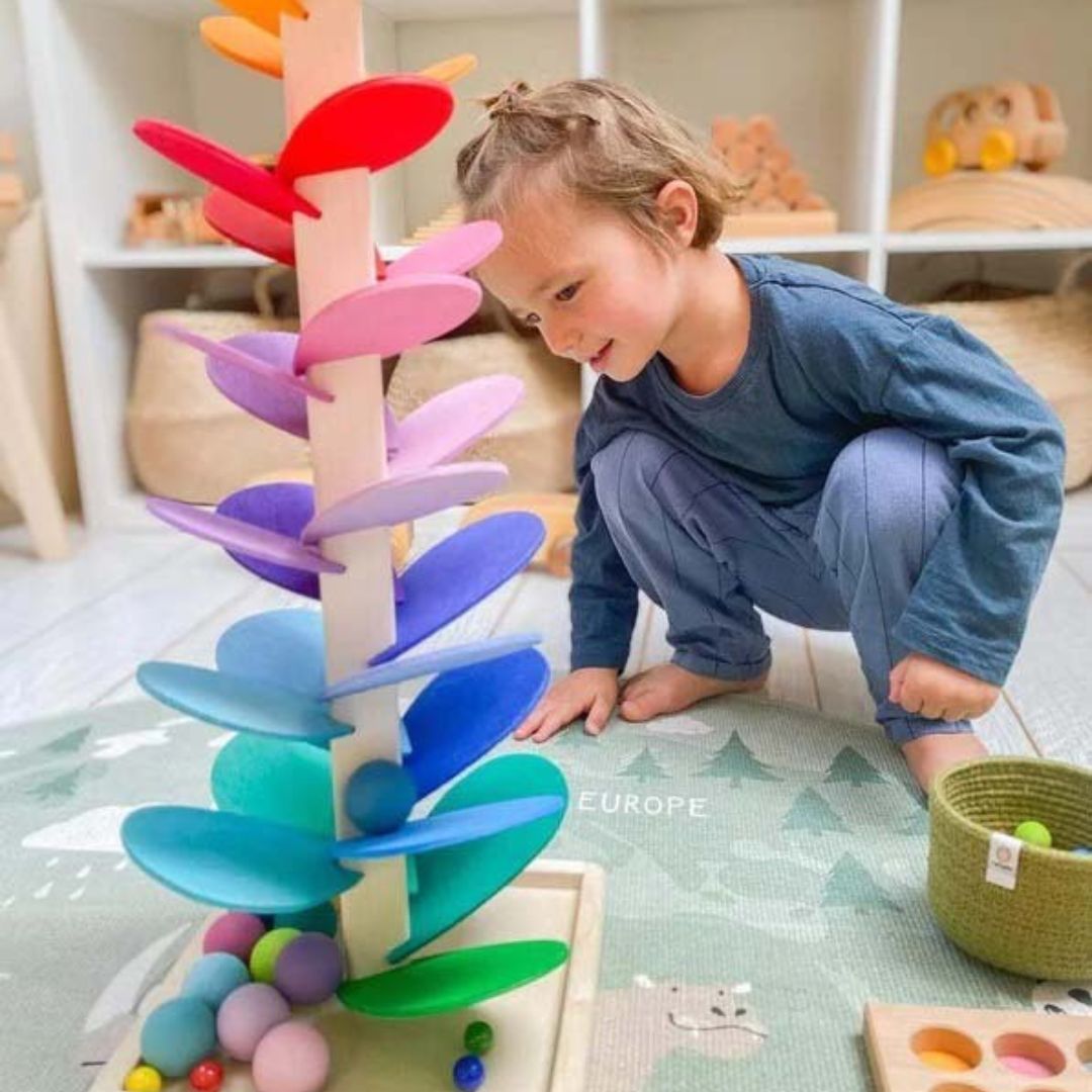 KugelRegen – Montessori-Spielspaß mit Klang & Farbe