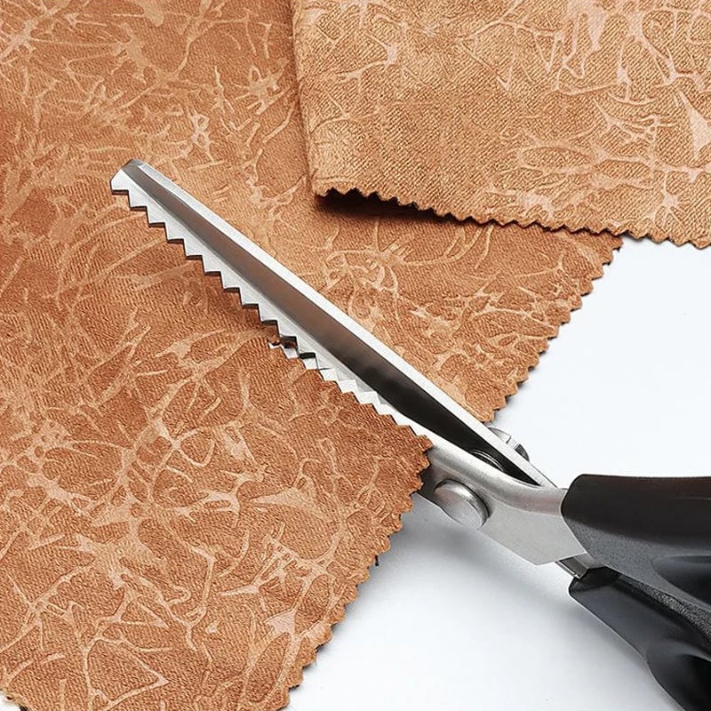 CutCraft Pro – Die Stoffschere mit Biss