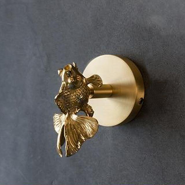GoldHook – Wilde Eleganz trifft auf Funktion